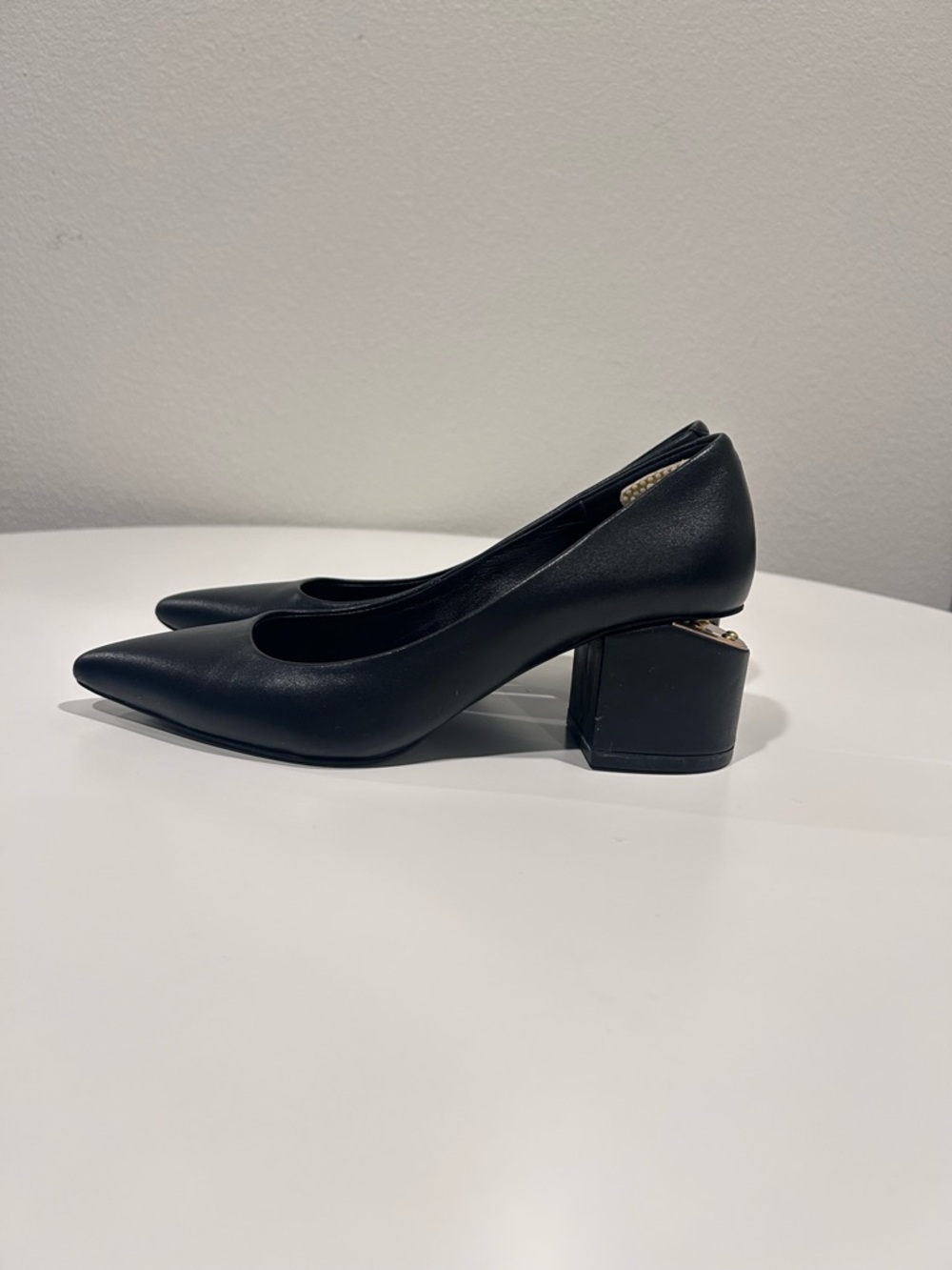 ALEXANDER WANG Simona cut out heel pumps Pointed Block Heel